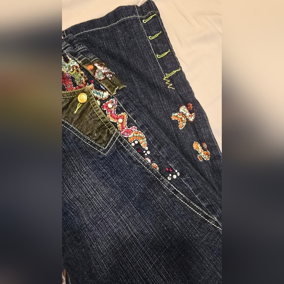 Floral Embroidery Jean's Women's Size 29 - Picture 1 of 5